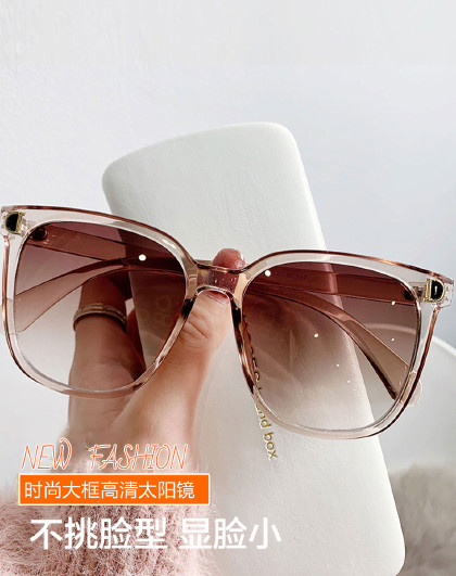 夏季新款显脸小时尚大框高清护目镜防紫外线女士防晒用品