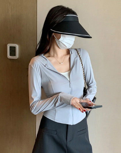 春夏季户外透气遮阳外套皮肤衣连帽骑行爬山小蛮腰修身连帽防晒衣